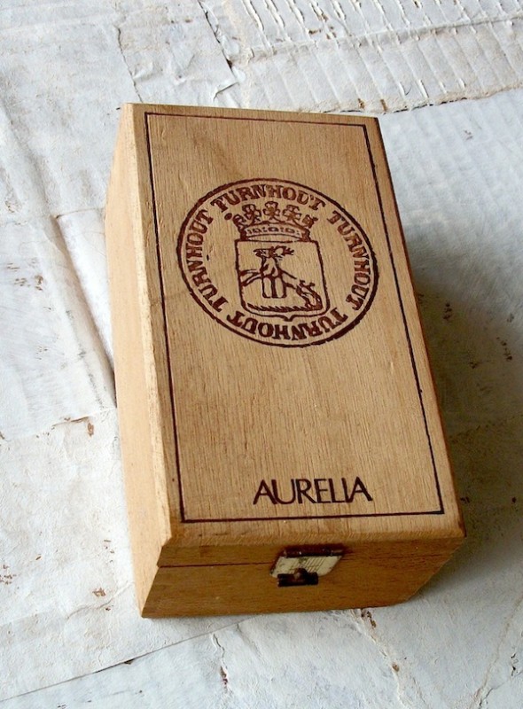 Turnhout Aurelia box closed.JPG